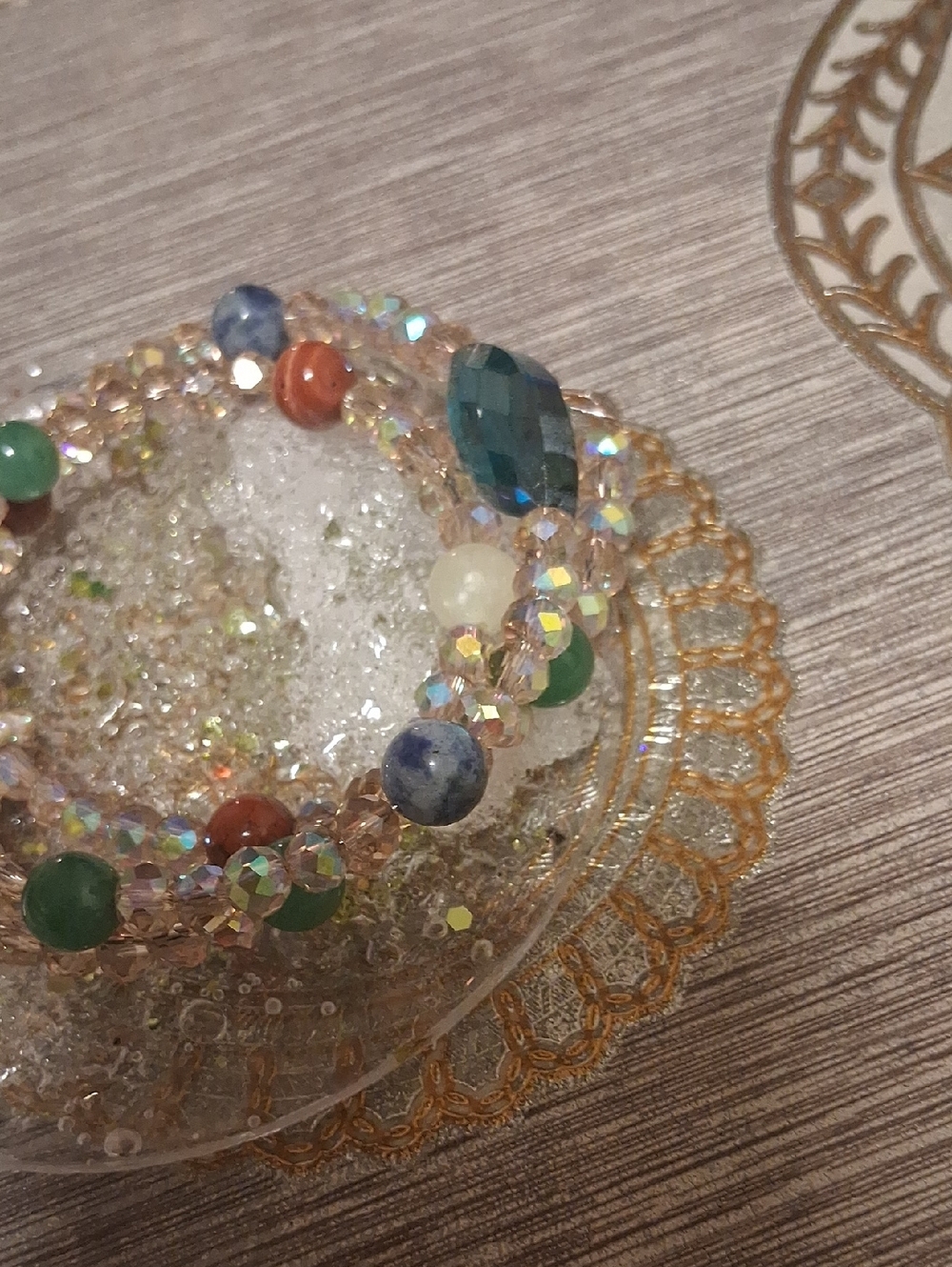 Multicolor Beaded Shell Pendant Bracelet - - Picture 5 of 5
